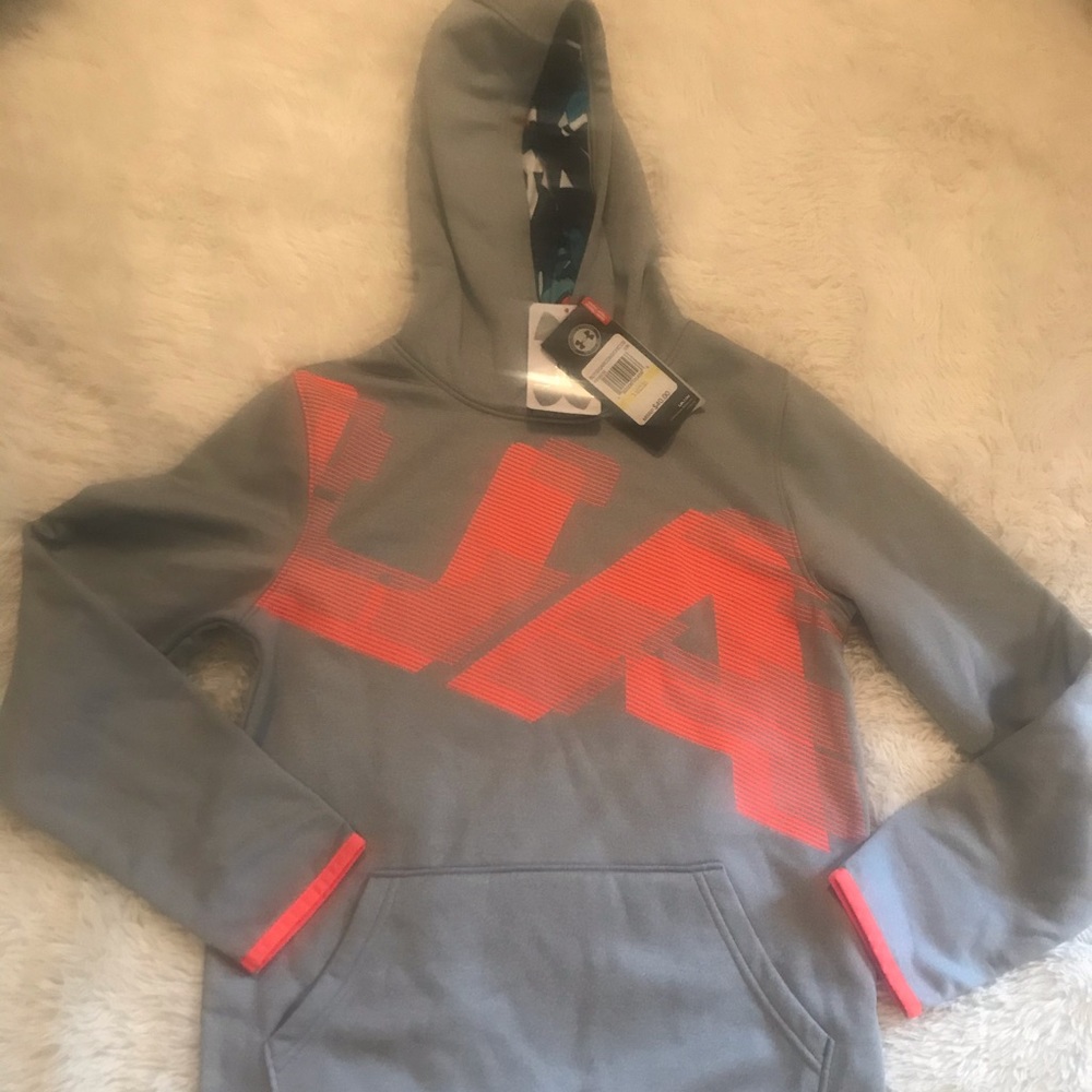 Youth medium under armour hoodie NWT